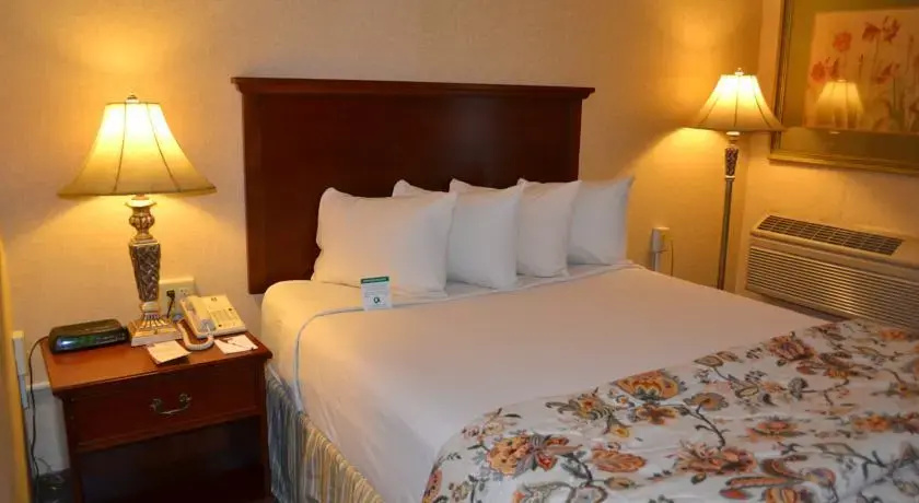 Clarion Inn Evansville