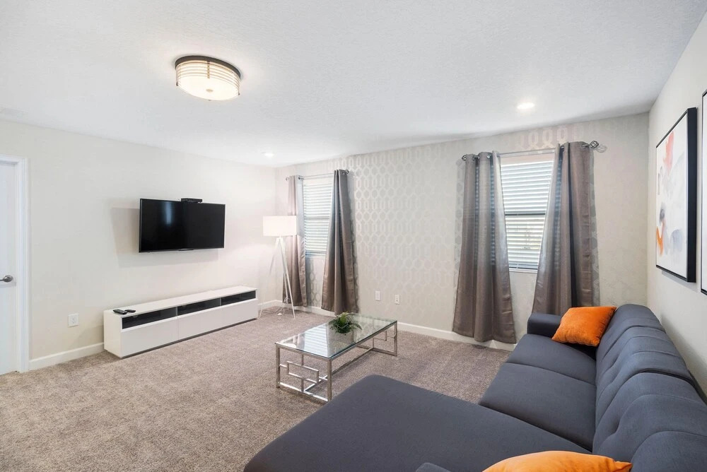 2957 FS - Luxury Oasis: 6BR Villa Pool Game