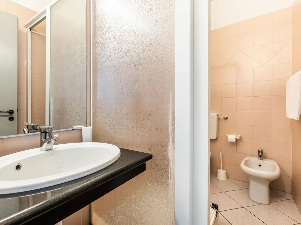 House In the Heart of Baveno Within Walking Distance of the Lake