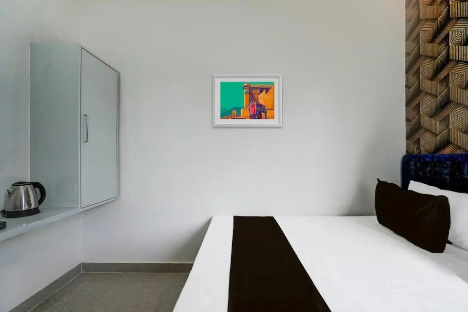 Siddhi vinayak inn