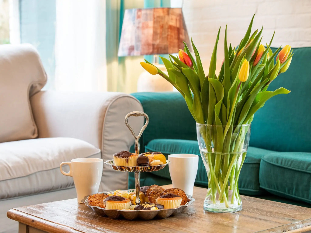 Holiday Home in Noordwijkerhout near Lake