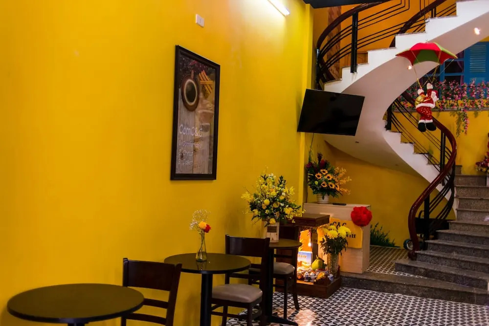 ComCC Hostel And Coffee