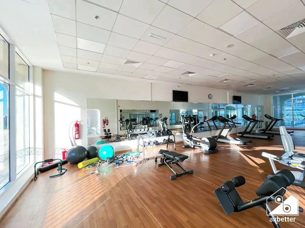 Relaxing ST Getaway Balcony, Pool & Gym Access