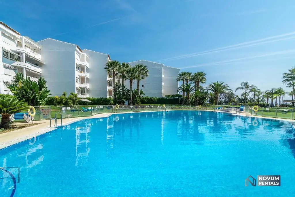 Lovely 1 BDRM Rental Unit w/ Pool in Puerto Banús