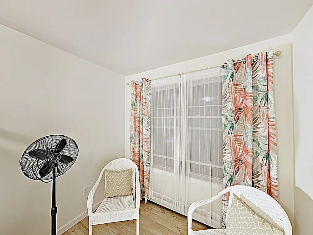 36 Southport - 4 Br Home