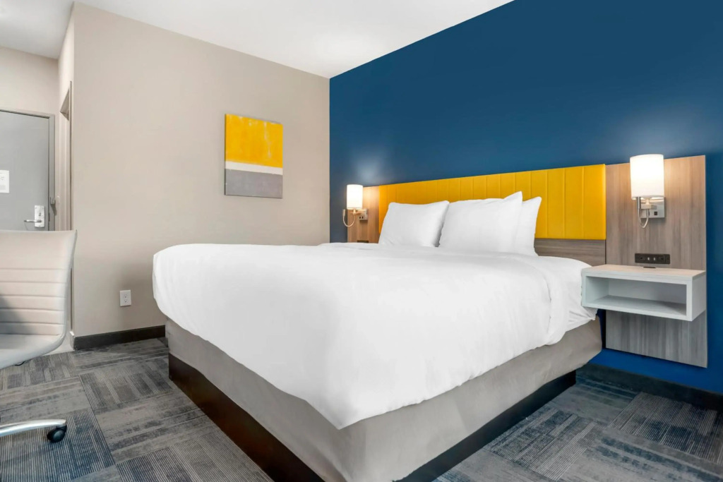 Comfort Inn & Suites Destin near Henderson Beach
