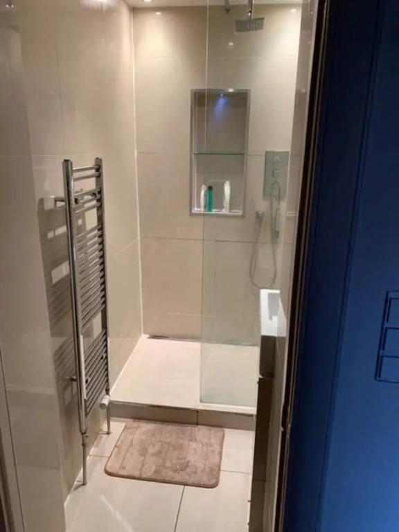 Spacious New Town Flat in City Centre