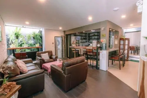 64House