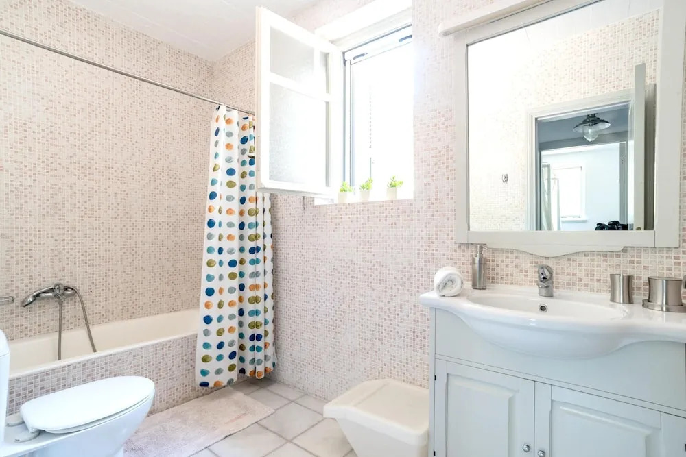 House with 3 bedrooms in Isterni with wonderful sea view shared pool balcony 500 m from the beach