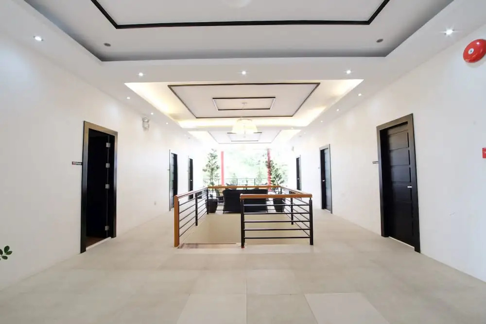 ZEN Premium Mahogany Avenue