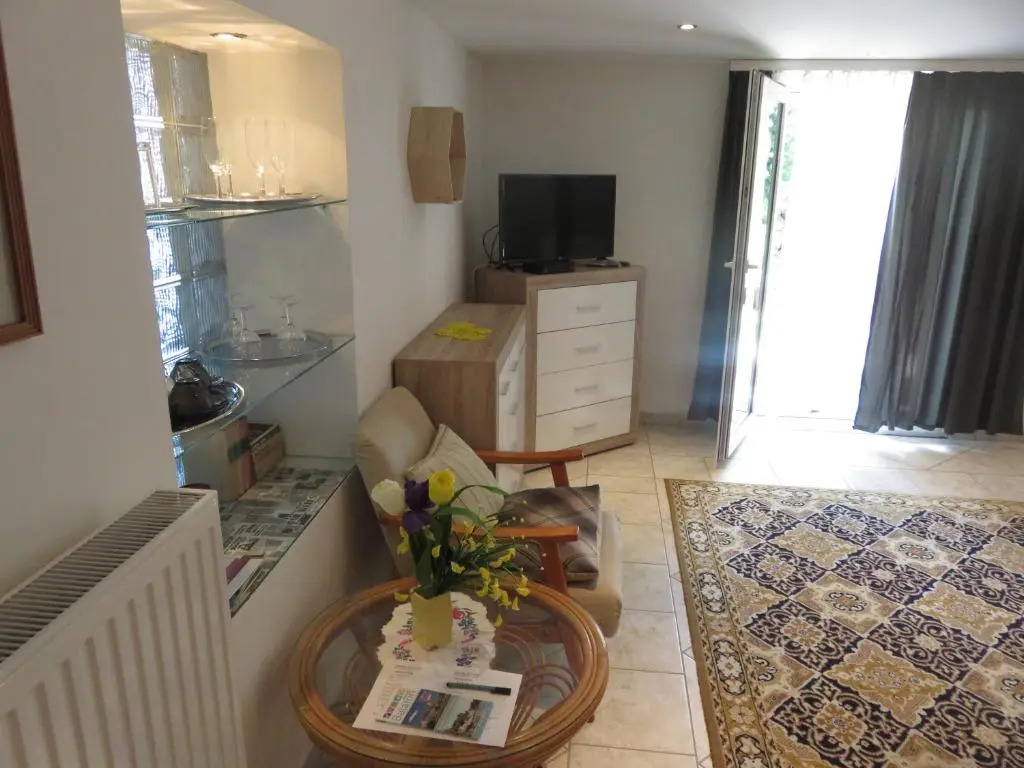 Kővirág Apartman