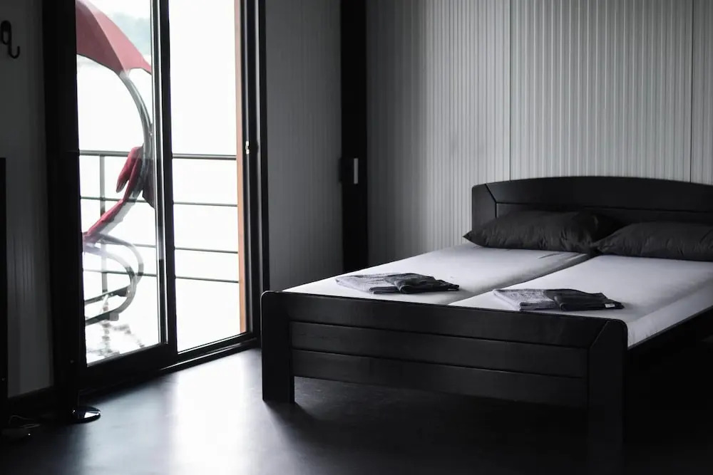Urban Palace