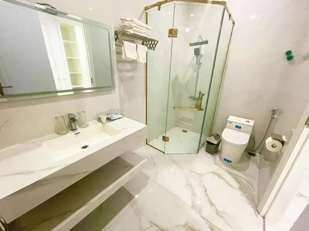Đông Thắm Hotel