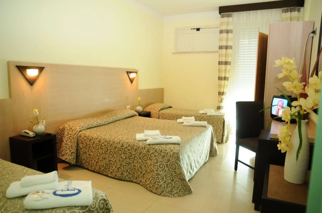 Hotel Calypso- Rimini Marina Centro