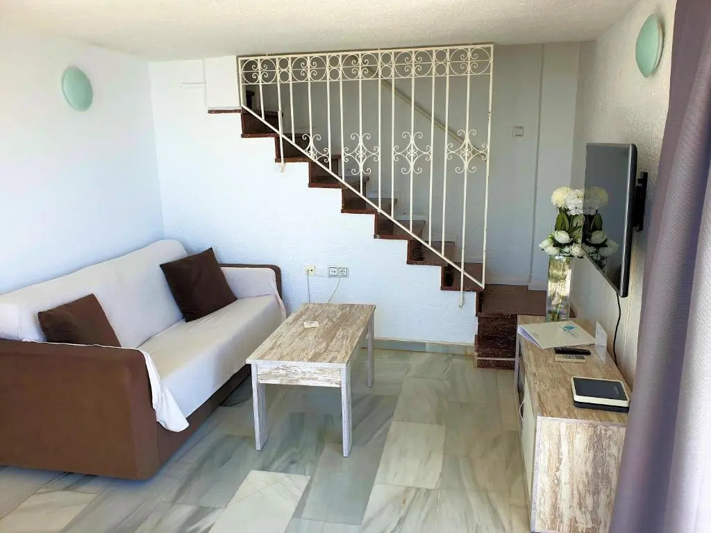 Skol 617 Beachfront Two-bedrooms Duplex With Sea Views