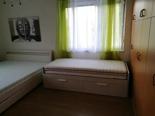 Ferienwohnung 123