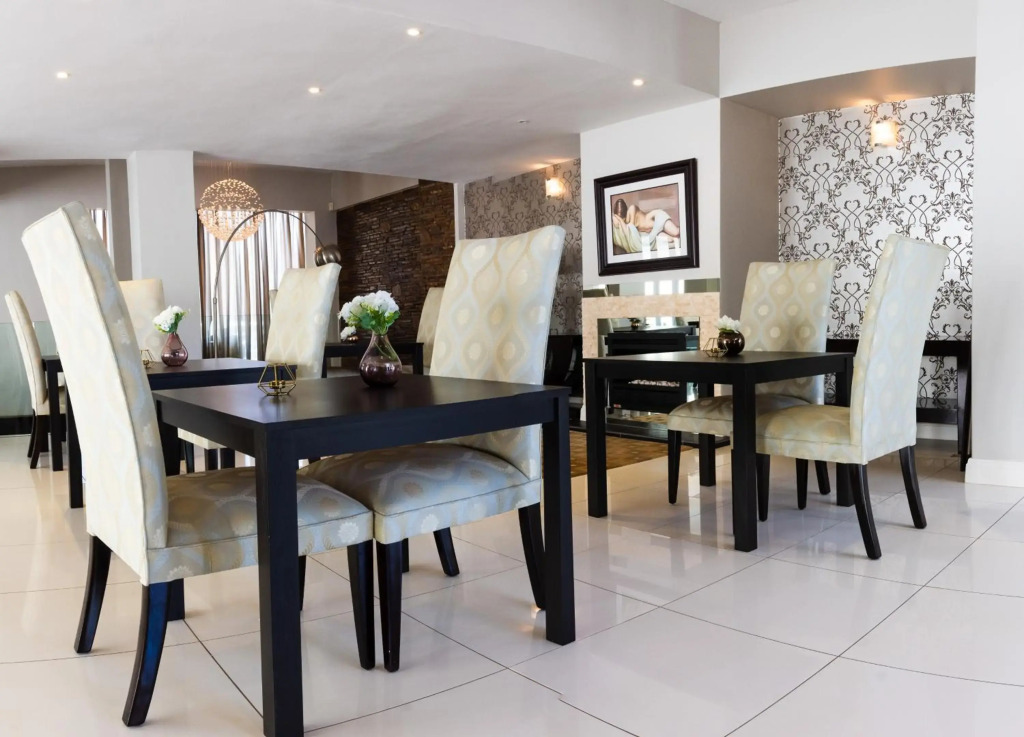 The Houghton Villa