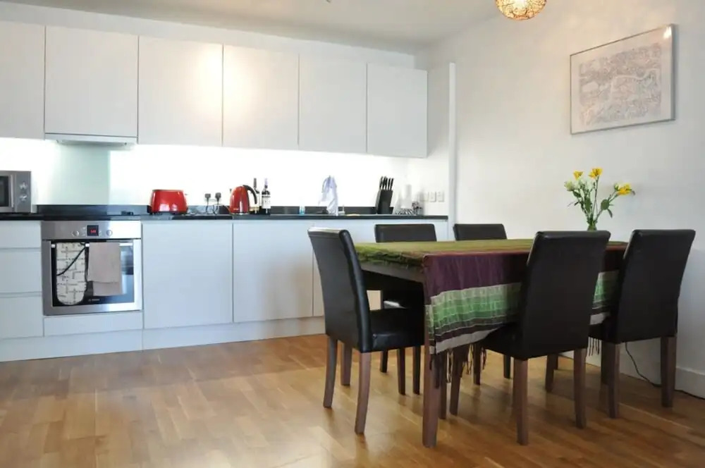 Shoreditch Riverside 2 Bedroom Apartment