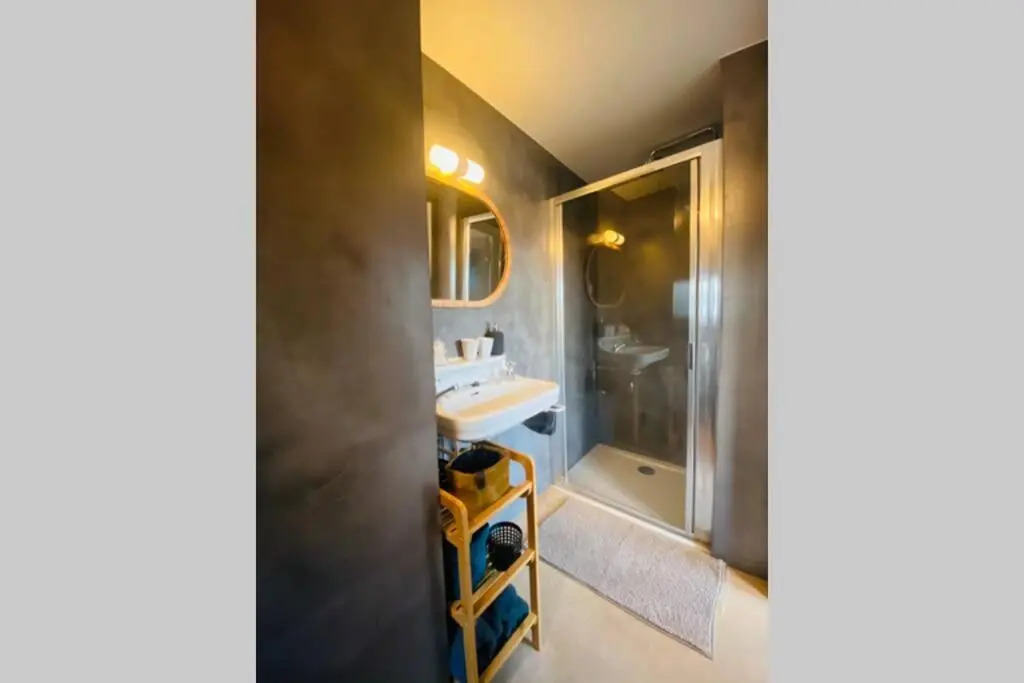 Recently renovated appartement 150m from the beach