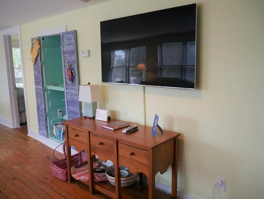 Plum Crazy Down - 3 Br Townhouse