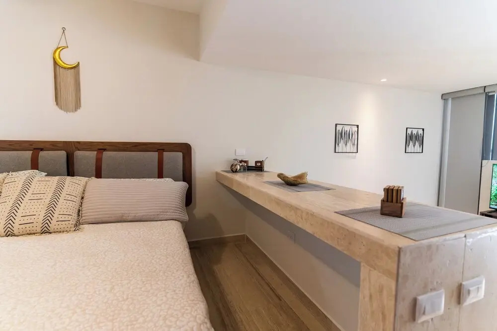 Luxurious Studio Rooftop Pool BBQ Gym