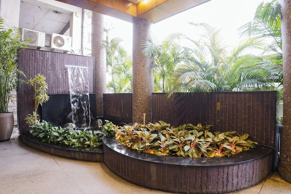 Jains Hotel Rajhans
