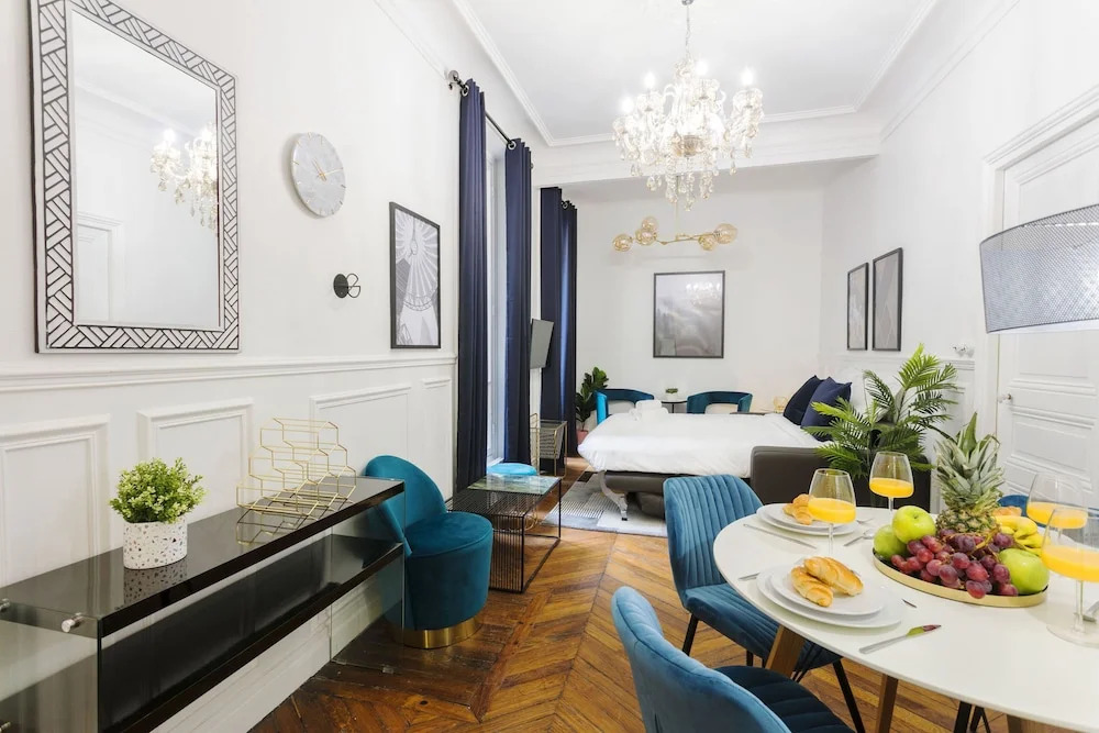 Résidence Le Marais by Studio prestige
