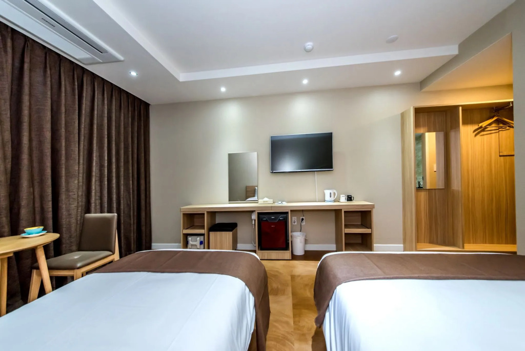 Jeju In Hotel