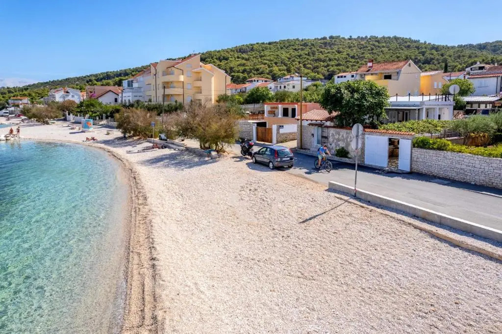 Holiday House IVA