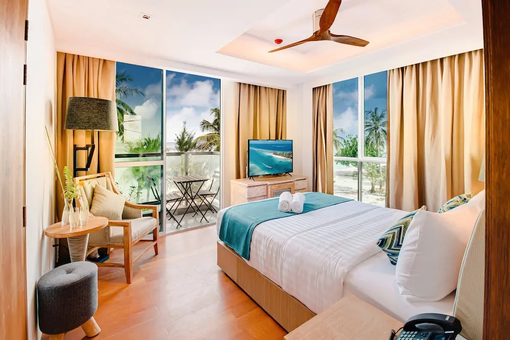 Отель Seasalter Maldives