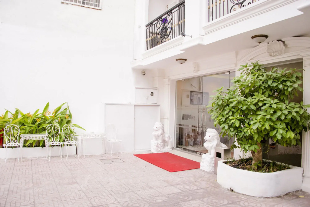 Airport Saigon Hotel - Gần ẩm thực đêm chợ Phạm Văn Hai