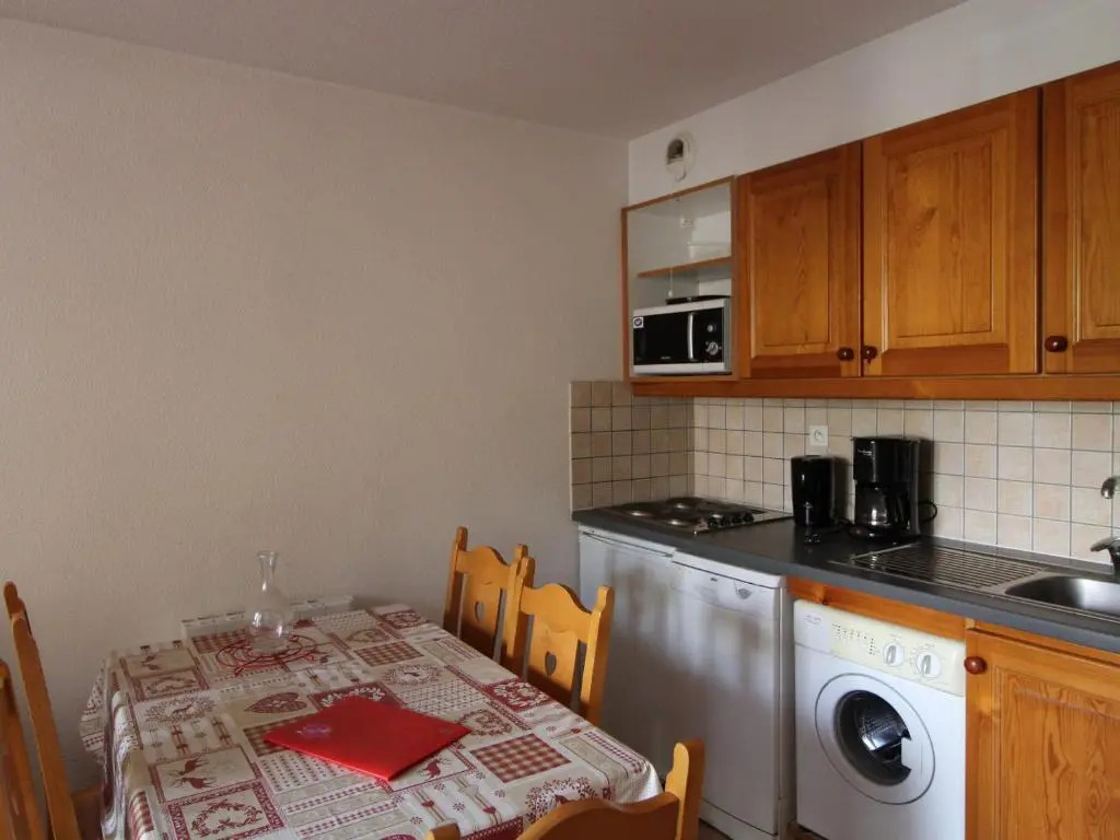 Appartement Lanslevillard, 3 pièces, 5 personnes - FR-1-508-52