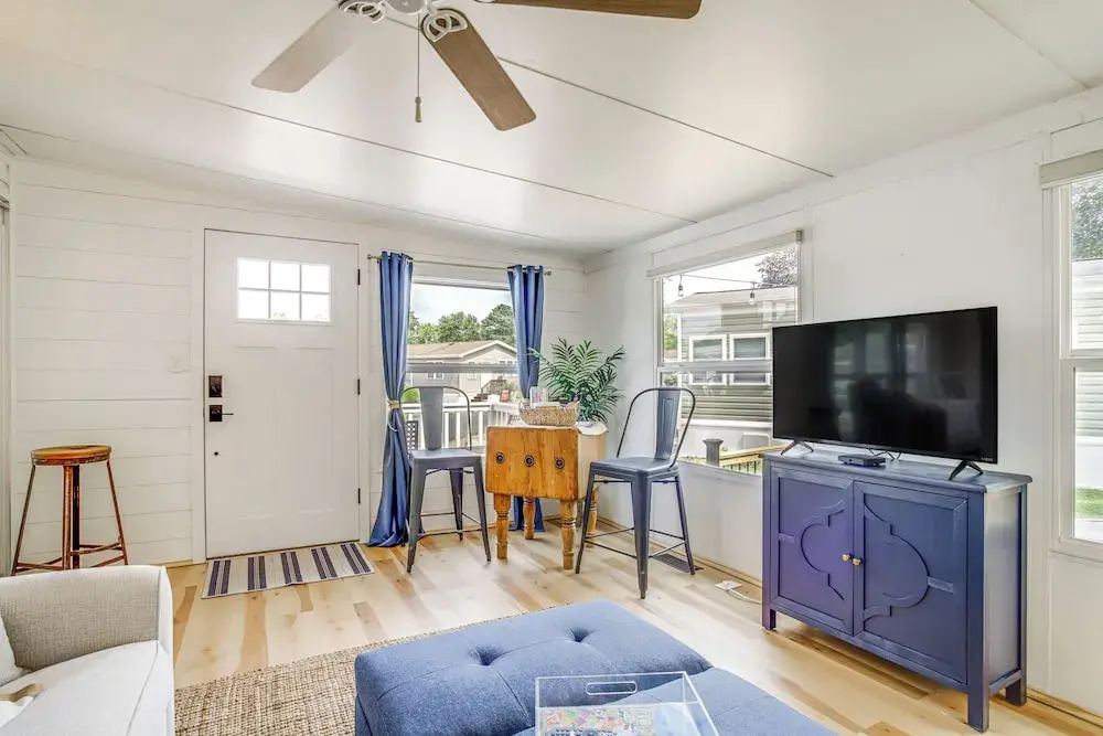 Patio, Pool Access! Coastal Ocean Pines Cottage