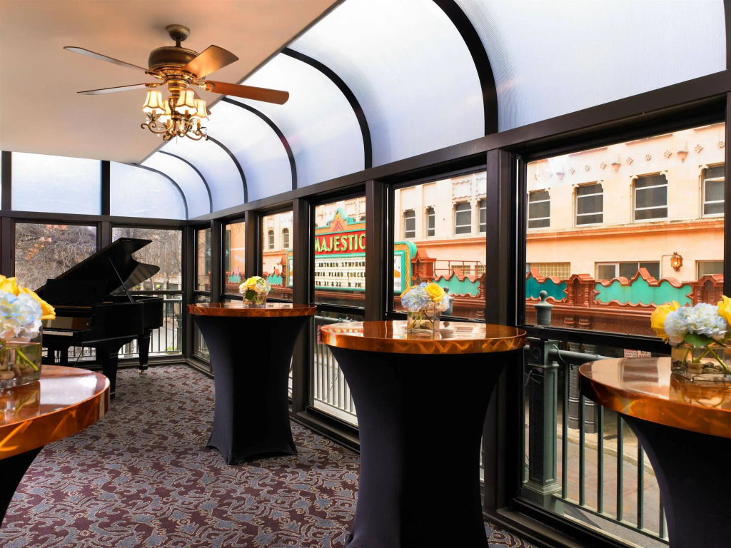 The Gunter Hotel San Antonio Riverwalk, a Tribute Portfolio Hotel