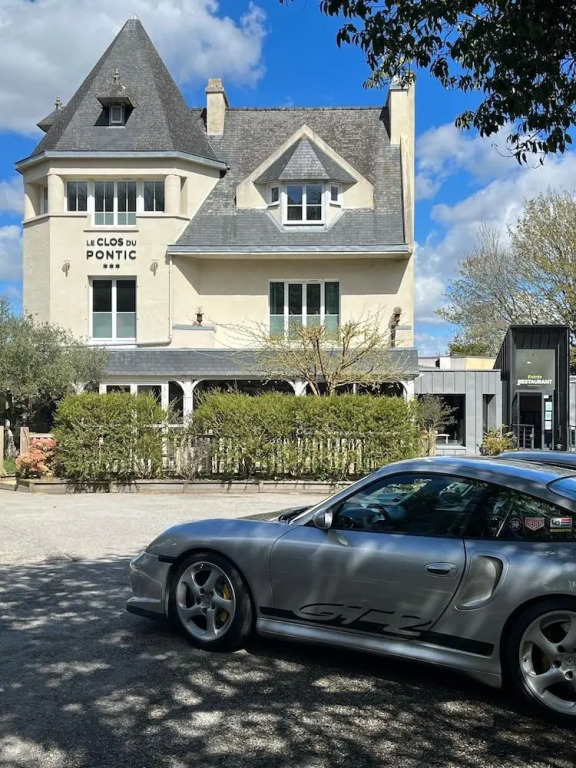 Le Clos Du Pontic Logis et CitHotel