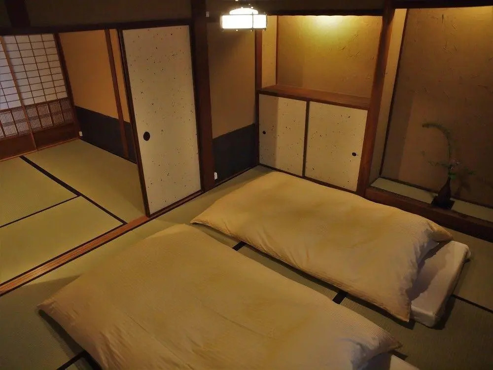 Kyoto Machiya Cottage karigane