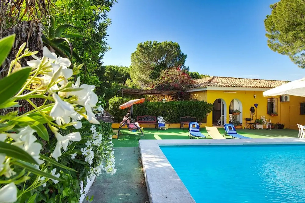 Casa Rural con Piscina Privada en Málaga