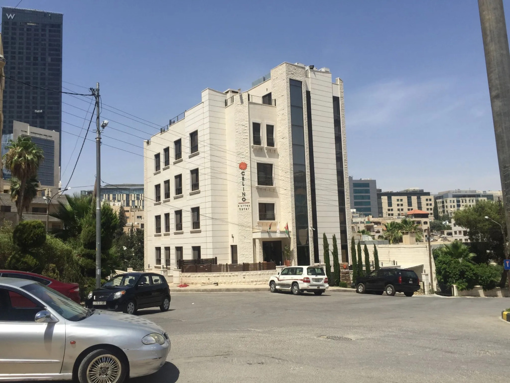 Celino Hotel