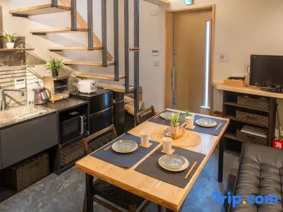 11-Min Walk to Sensoji! Modern x Traditional House in Asakusa, 1 Min to Shopping street