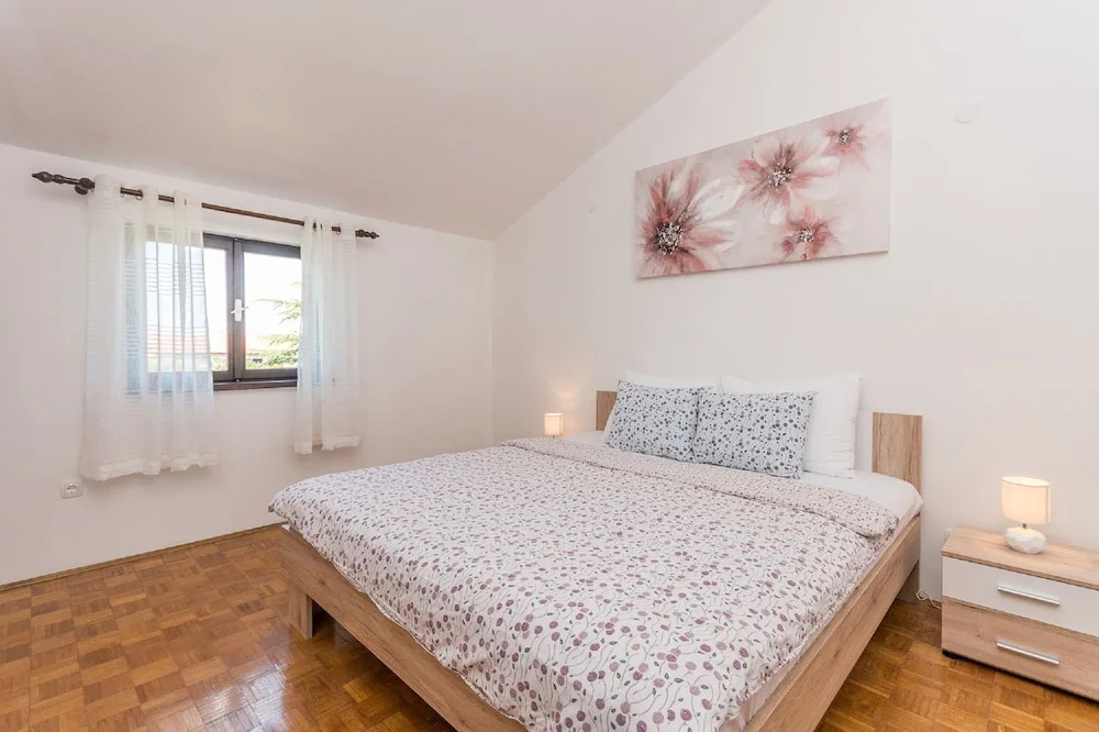 Apartment Lucija