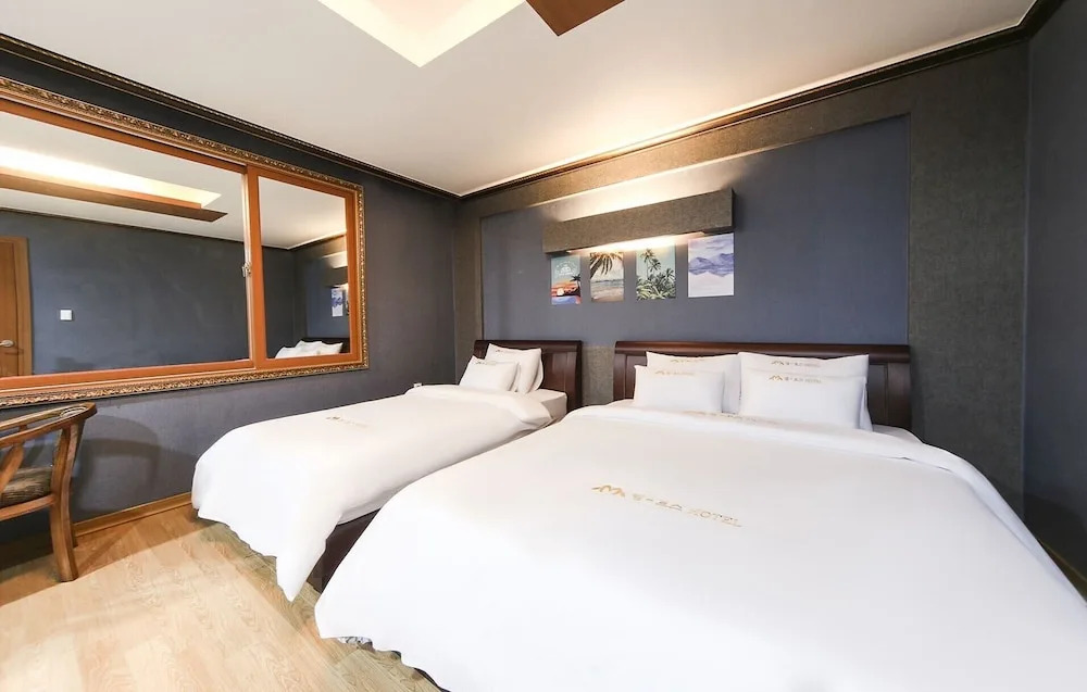 M Boss Motel