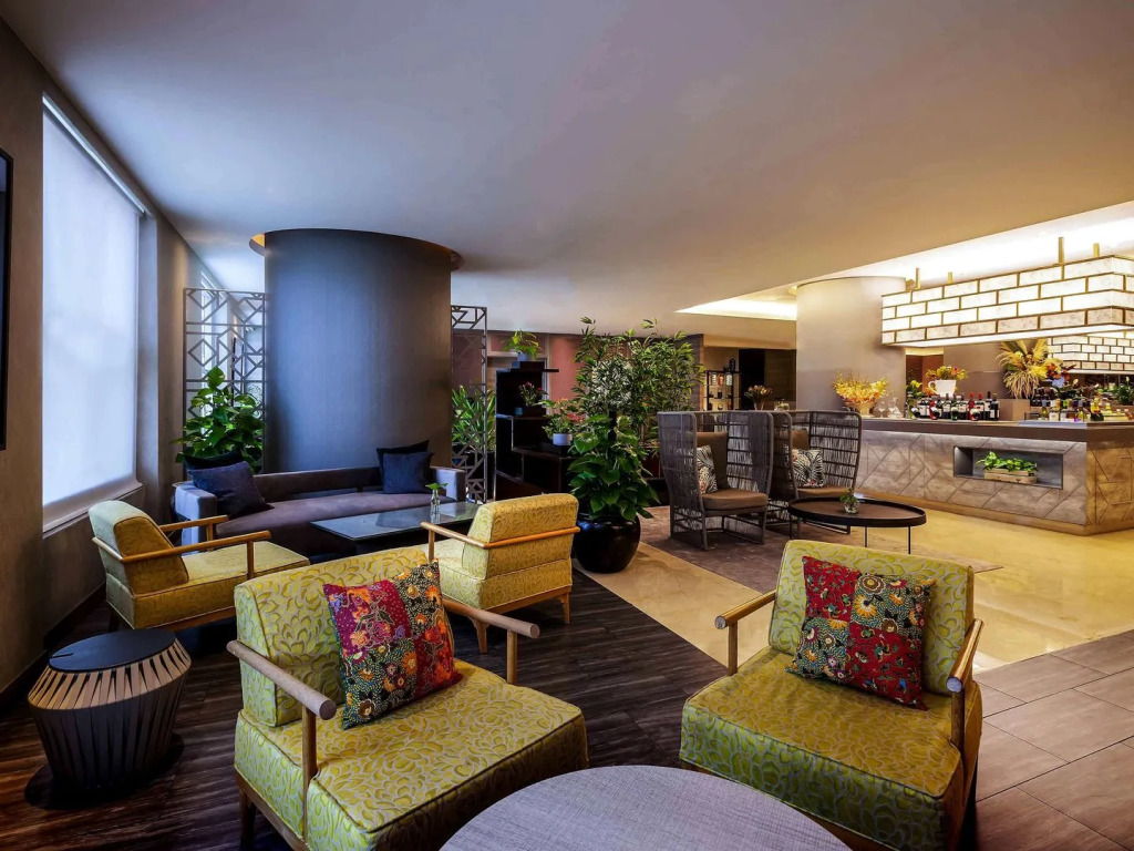 Grand Mercure Roxy Hotel