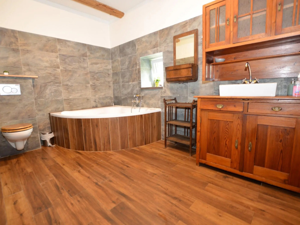 Comfortable holiday home with sauna and billiards, ski slope 2 km
