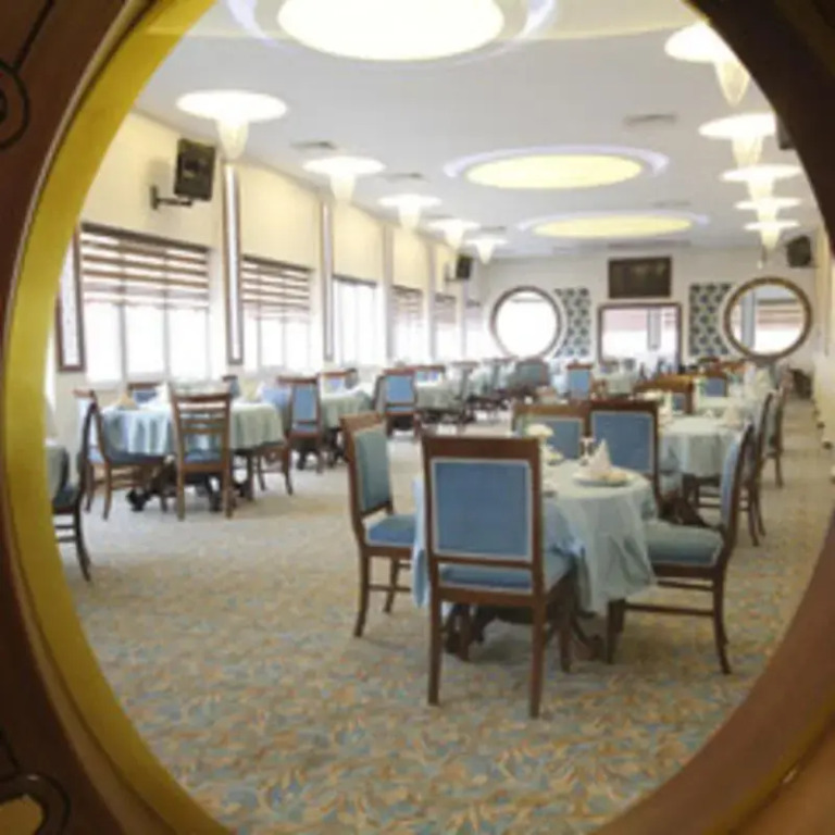 Met Gold Hotel