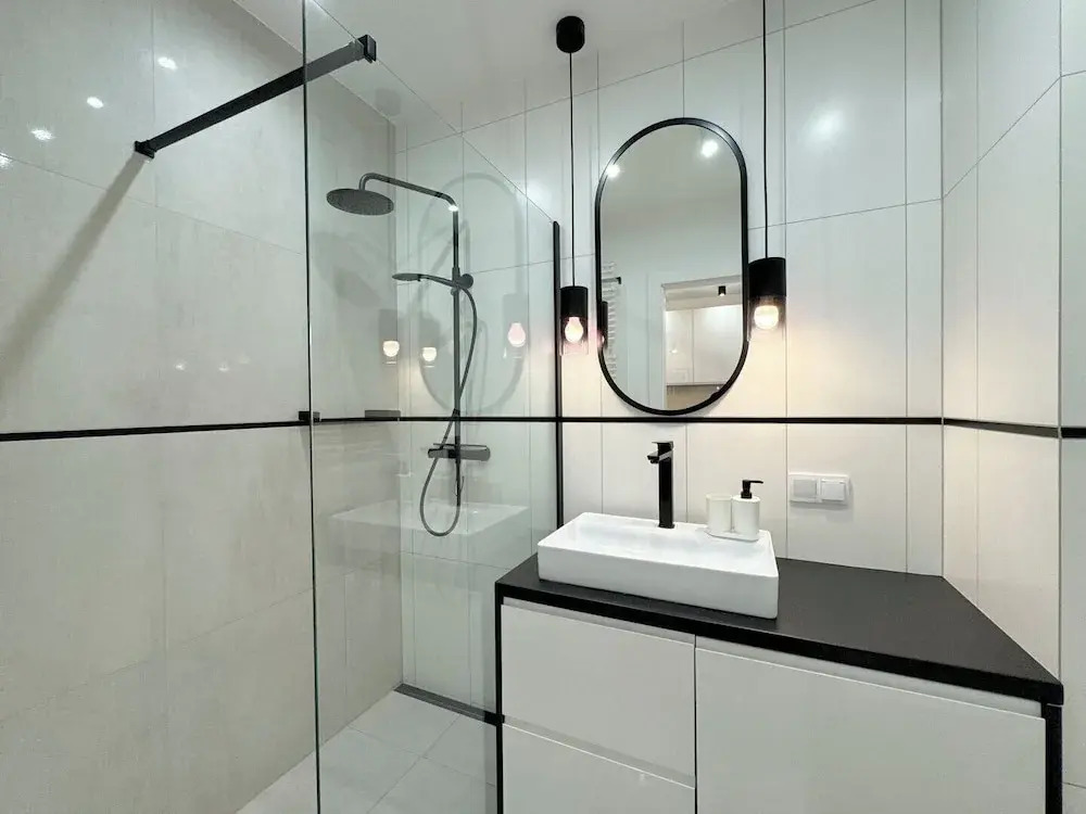Aura 40 City Center & Free Parking by Downtown Apartments