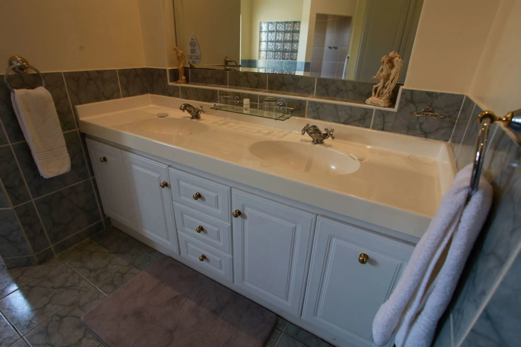 Cinnamon House Bed & Breakfast