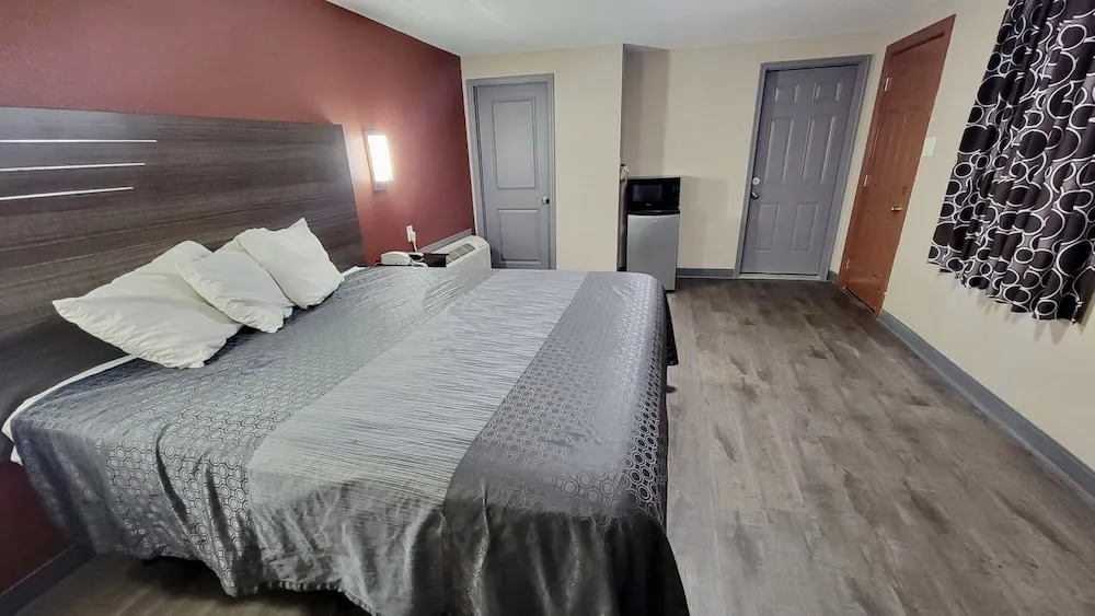 Budget Inn & Suites