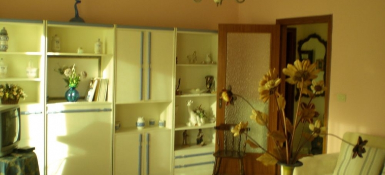 Theokles Apartment