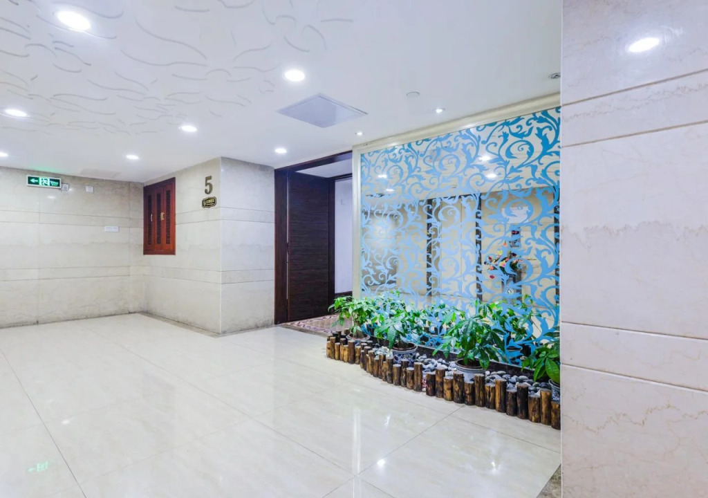 New World Hotel