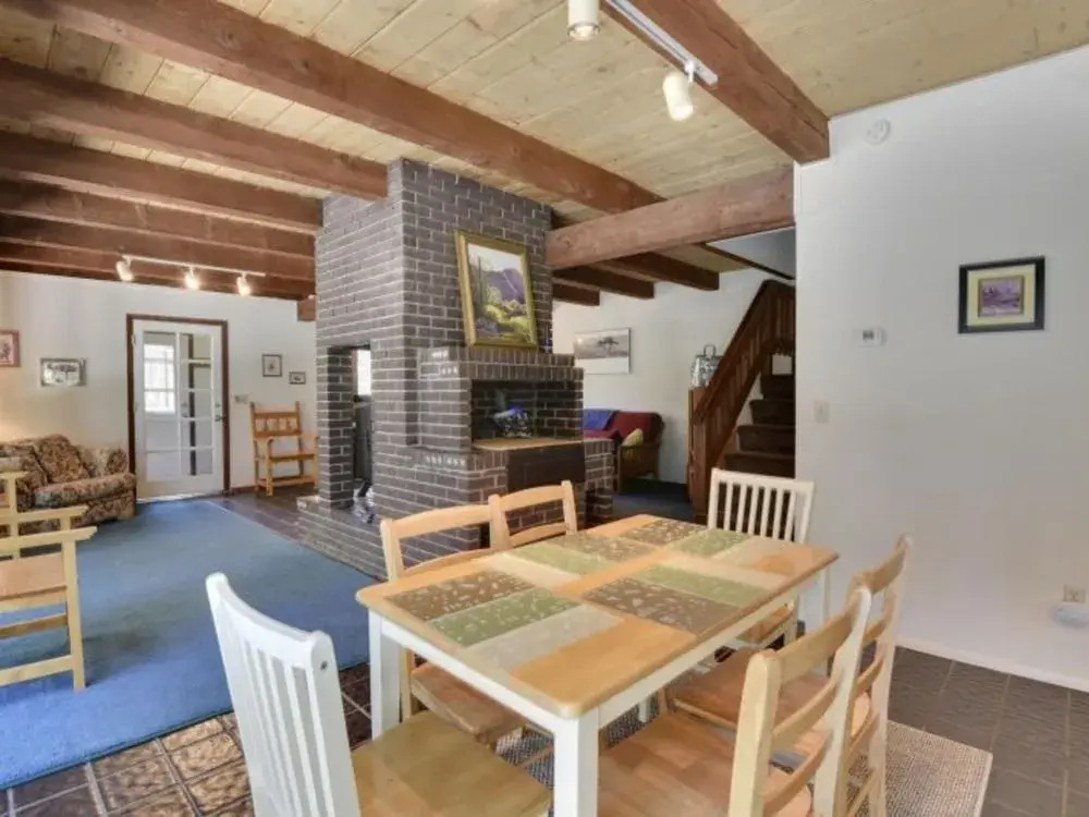 64 Fairway Place 3 Br Home by RedAwning